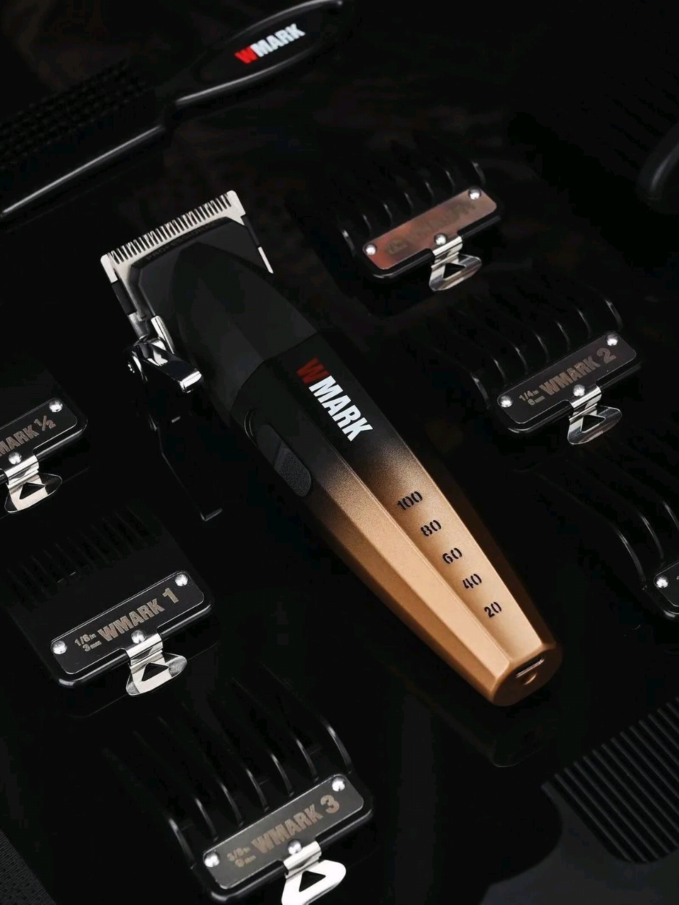 💈 WMARK NG-2038 😍🔥 ..... #barbershop #barber #barberia #wmarkclipper #wmarkglobal #wmarkbrasil #wmarkprofissional #maquinaprofissional #barbeirosdobrasil 