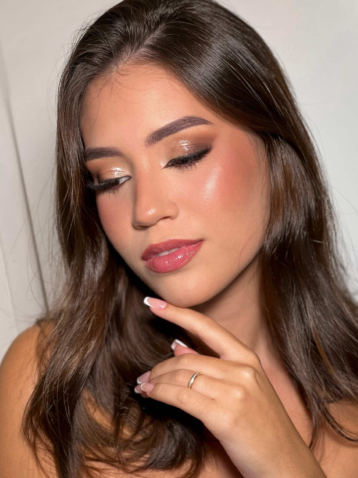 1H DE MAKE EM 1MiN 💘 • Atendimento em domicílio, para agendar sua produção acesse o link na bio 🫶🏼 • #makeup #makeuptransformation #beauty #maquiadoranatalrn #maquiandocliente #makeuptutorial #foryou #mua #fy
