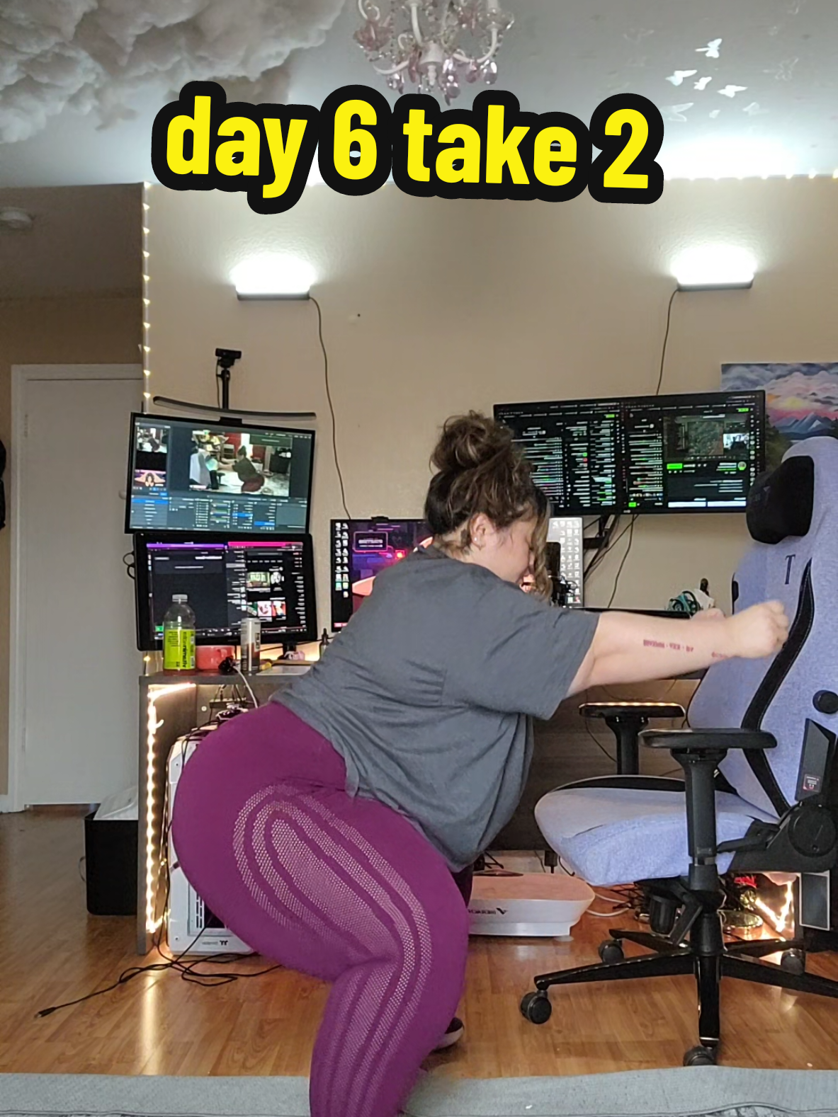 more squats!  #fyp #squatchallenge  #squats #workoutchallenge 