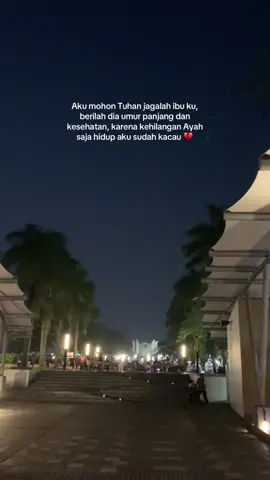Panjang umur dan sehat selalu ibu 🤲🏻🤎 #ibu #fyp #ayah #rinduibu #rinduayah #anakyatim #sayangibu 