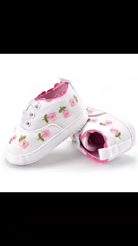 Tênis Bordados Floral de 0 a 18 meses