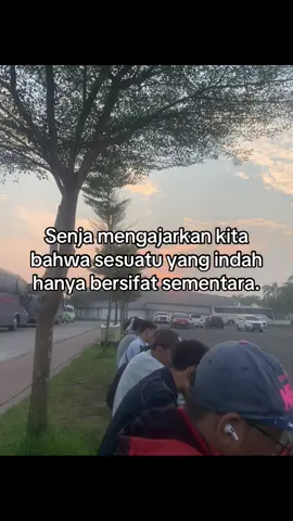 sunset is beautiful isn’t it? #sunset #katakata #question #xyzbca #fyp 