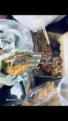 Sedang menikmati hidup seng jerene penak dadi koe!#masukberandafyp #bismillahfyp #foryou #4upageシ #jawapride #pejuangldr #storytime 