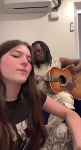 @desmondrobertsmusic complicated cover @Avril Lavigne #cover#complicated ignore the gum in my mouth lol