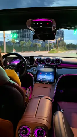 Nội thất mẹc mã nào đây ạ #sieuxe #cartop #sieuxevietnam #phukienxehoi #mescerdes #maybach #doxe 