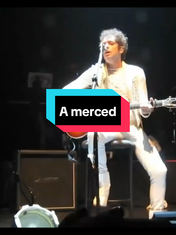 Gustavo Cerati - A merced  #charlygarciafans #charlygarcía #rockargentino #rockenespañol #spinetta #gustavocerati #gustavocerati💚 #musicaargentina 