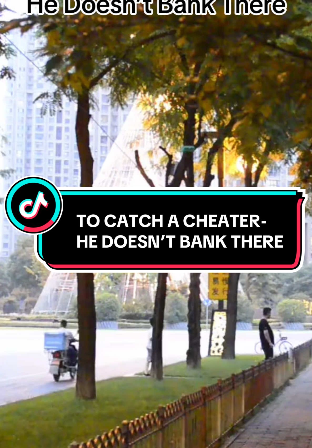 TO CATCH A CHEATER - HE DOESN’T BANK THERE #tocatchacheater #prankcall #cheater #radio #waroftheroses #kiss957 