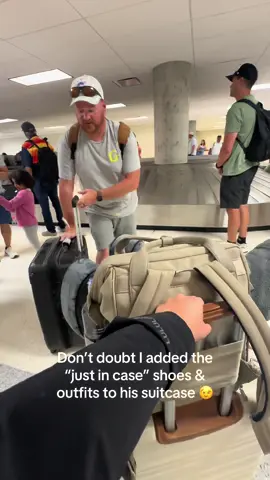 6lbs=extra shoes and the just in case outfits. Thanks babe 🫶🏽 #travel #traveltiktok  #husbandwife #duo 