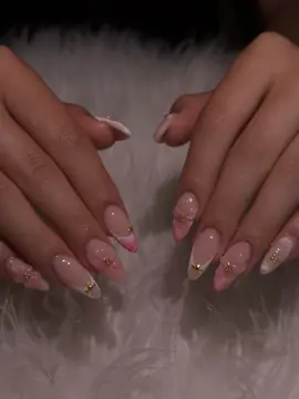 Pink for the summer 🌸🌞 #acrylicnails #dannylux #uñas #nailsoftiktok #almondnails #nails #viraltiktok #nailinspo 