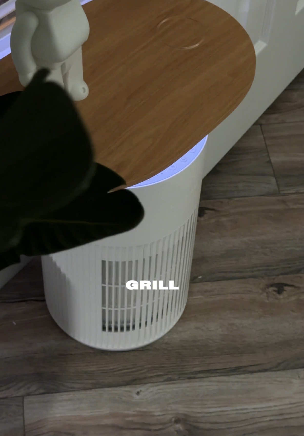 my new air purifier for my new home office. @SwitchBot  #Switchbot #Airpurifier #Smartairpurifier #Table 