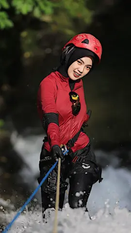 ma anaknya keren🕴🏻 #CapCut #rampahtarawi #canyoneering #alam #airterjun #hinaskanan #kalimantanselatan #hulusungaitengah #extreme 