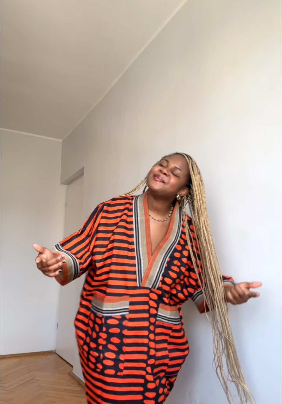 The kind of comfort that turns heads?😍 ANKARA+ASOKE BUBU                         available in different sizes and colours🤭🛍️ Price🏷️25euros/ 100zloty. #bubu #africaprint #fyp #goviral #outfit #africansindiaspora #europe #warsaw #germany