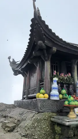 Cầu chúc quý khách chân cứng đá mềm 