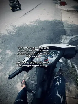 Cuộc sống có nhiều điều để suy nghĩ, nhưng đừng suy nghĩ quá nhiều, sẽ chỉ làm ta thêm mệt mỏi. Hãy coi đó là một phần của hành trình, buông bỏ những gì có thể, quên đi những gì không thay đổi.. #theson1306 #xuhuongtiktok #tamtrang #tinhyeu #story #fyp 
