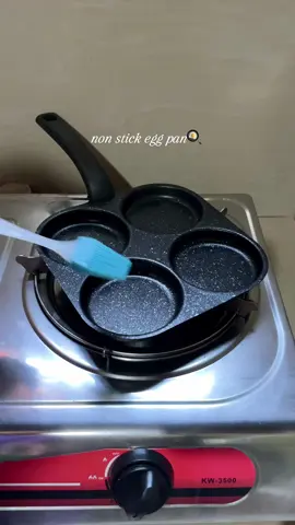 Egg pan non stick 🍳 #eggpan #eggpannonstick #eggfryingpan #4holes #pan #nonstickpan 