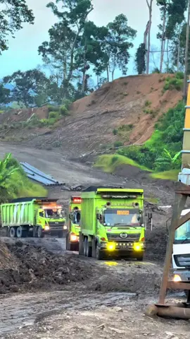 Bajurut-jurutt🥶#haulingbatubarakalimantan 