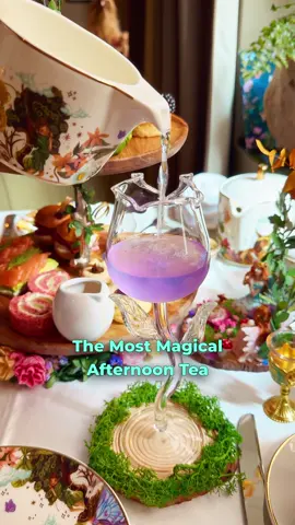 This one-of-a-kind Afternoon Tea ☕️🦋🌺 Shakespeare-themed experience at Kona takes its cue from A Midsummer Night’s Dream, serving up a theatrical twist that would make the West End jealous 🎭  Set across five enchanting acts, this whimsical experience features themed savory and sweet treats, bespoke crockery, beautiful flourishes, and just a touch of magic 🍰🍥✨   🏷️ £75.00 per guest 📍St. James’ Court London, A Taj Hotel   #london #afternoontea #taj #teatime  