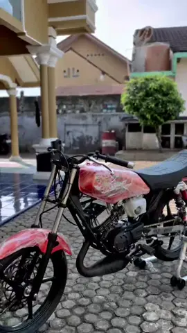 NgeRX-King raa sepelee bolo #rxking #rxkingindonesia #rxking135cc #rxkingnusantara #2tak #2stroke #2strokeindonesia 
