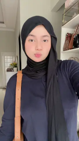 gonjreng amat celananya