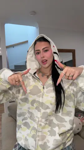 showing off the hoodie againnn #fashiontiktok #outfitinspo #streetwear #bape #styleinspiration 