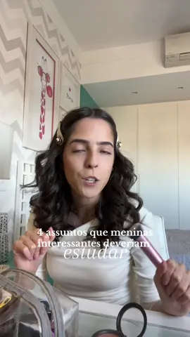 Inspirada na @Isabela Mac🐞 , e esqueci de mencionar que vi muuuuito tempo atrás um vídeo da @laura franco ౨ৎ nesse mesmo sentido! . . . . . . . . . #beautyandbrains #cultura #vidadeestudos #rorygilmore #vidacatolica #vidacrista #blairwaldorf #capitalcultural #elegancia 