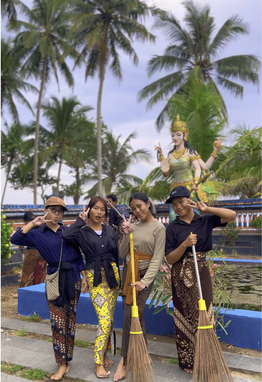 muda mudi rajin #sttdirandravedanta #jegegbali #trunabali #bali #lampung #fyp #foryou 