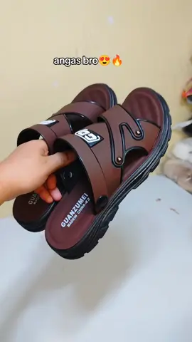 angas bro😍🔥#fyp #fypシ #fypシ゚viral #fypage #sandals #trendingvideo #fyourpage #🔥🔥🔥🔥🔥🔥🔥🔥🔥🔥 #viral?videotiktok😇😇 #slippers #trending #trend #virall #live #tiktoklive #livehighlights #ordernow #clicktheyellowbasket 