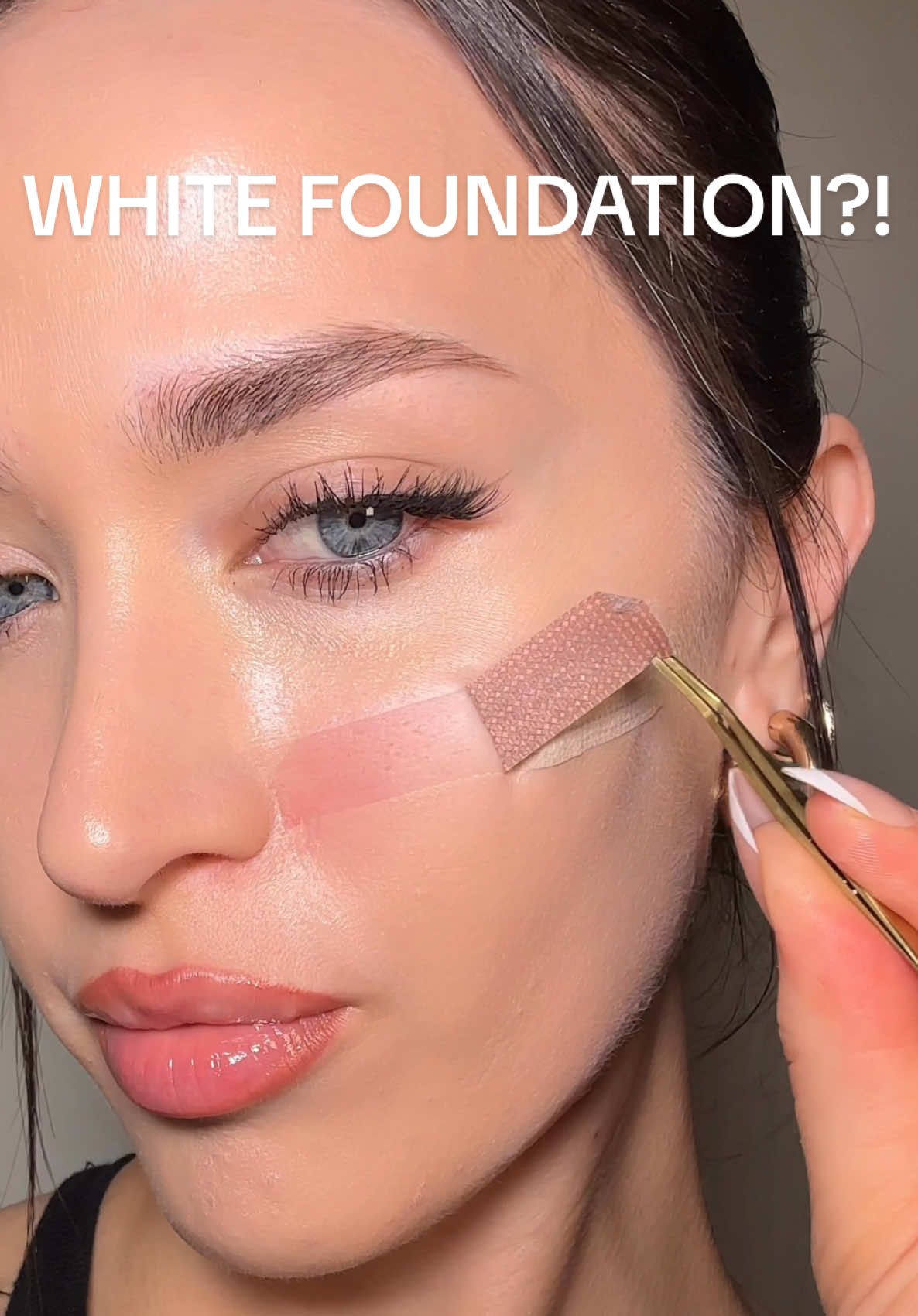 Shocked is an understatement! This @ELROEL.US BLANC Cover Cream Stick can be found on Amazon. Check the link in my bio! #elroel #foundationstick #basemakeup #makeuptutorial #fullcoverage #flawless #makeupmusthaves #viralmakeup