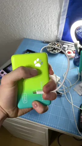 Ist das der PERFEKTE Powerbank?!🔋📲 @INIU_official @INIUshop #iniupowerbank #iniu #powerbank #iniupawgo #iniupawgochallenge #technik 