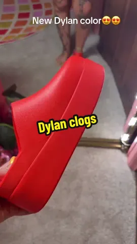K I’m obsessed bye #clogs #crocs #dylancrocs #shoes 