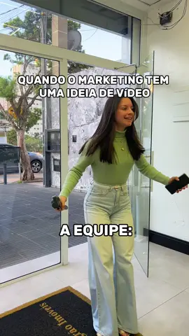 Só mais um dia normal na imobiliária! 😂 ⠀ #VidaDeImobiliária #BastidoresDNI #MarketingCriativo #EquipeTop #DNIImóveis #VidaDeCorretor #CorretorRaiz #meme 