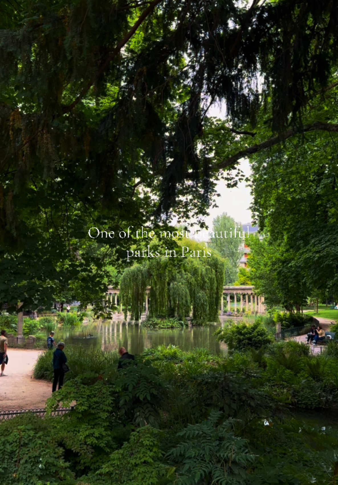 📍 Park Monceau, Paris #paris #parcmonceau #jardin #paris #hiddengems #fy #parigi #parisfashionweek #viral_video_tiktok #darkacademiaaesthetic #parc #PlacesToVisit #visitparis #artlover #beautifuldestinations 
