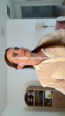 happy mid week !! 🤍✨🌸 #dayinthelife #dayinthelifevlog #ditl #morningroutine #morningroutineaesthetic #morningroutinevlog #morningroutines #DailyRoutine #morninginthelife #morninginmylife 