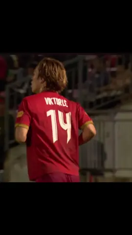 Viktor Lê_Chàng tiền vệ trẻ với giấc mơ thi đấu cho đội tuyển Việt Nam 🇻🇳⚽️🏆🔥 #bannaymebongda #viktorle #levictor #bongdavietnam #bongdavietnam⚽️⚽️🇻🇳🇻🇳 #vleague 