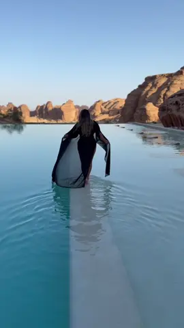 📍Habitas best pool I’ve ever been 😎🤩 #ksa🇸🇦 #saudiarabia #habitasalula #alula #alulamoments #traveltiktok #beautifuldestinations #viraltiktok #goviraltiktok 