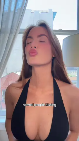 does everyone kiss like that 😳😳😳😳