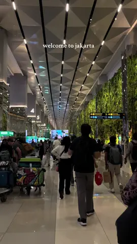 welcome to jakarta #jakarta #airport #fypagee #darkaesthetic #fyp 