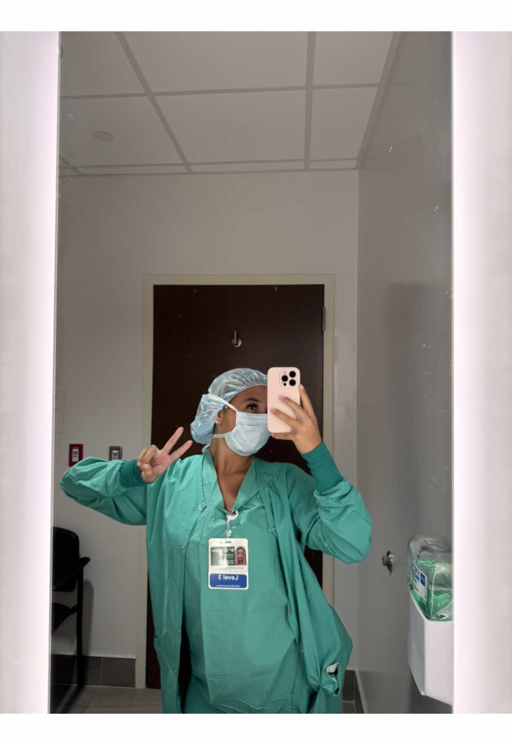 Every thought leaves my brain😀 #nursingstudent #nursingschool #nursinghumor #futurenursesoftiktok #futurenurse #clinical #nursingclinicals #clinicalrotations 