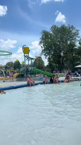 Come to the splash pad with Parker ☀️ #cutebaby #fypシ #toddlersoftiktok #spendthedaywithme