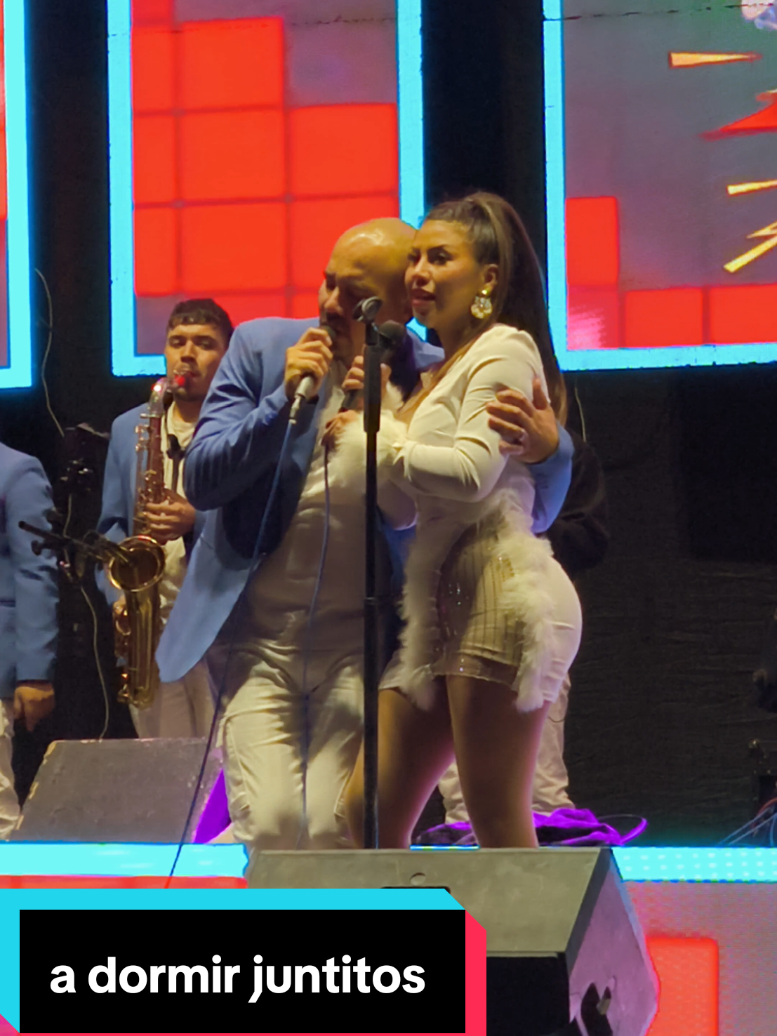 y yo te veo a través de la ventana cuando te vas... @Grupo Impacto Total  @Brisma Lopez @Lio Fer  #fyp #merengue 
