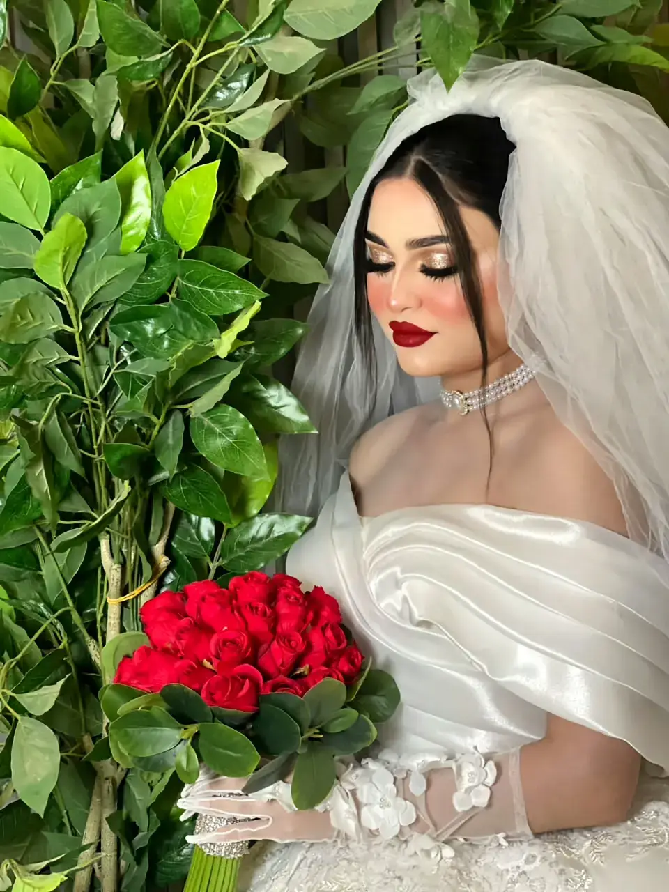من تكون الغزاله 🥹اللي شفتيها زي الأميرة في الفيلو 👰‍♀️🤍 #فساتين_اعراس #فساتين #فساتين_فخمه  يوجد خدمه توصيل لجميع مدن ليبيا  0924595710