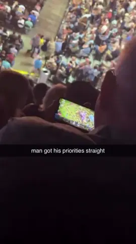 We’ve gotta be more entertained than this at JPJ this winter right?? (via: _lennon.0/IG) #uva #funny #fyp #fypシ #viral #clashofclans 