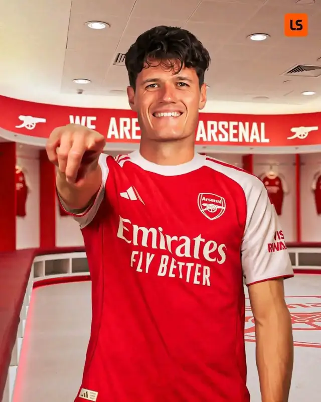 🚨DON AND CONFIRM: Christian Nørgaard Joins Arsenal  Arsenal Football Club announce the official signing of Danish midfielder Christian Nørgaard from Brentford. The talented player has agreed to a contract that will see him at the club until 2028. The transfer fee for Nørgaard is set at €13.5 million. We welcome Christian to the Arsenal family and look forward to his contributions on the pitch.  🔴⚪🔐✍️