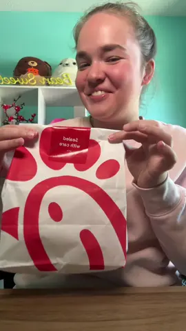 Chick-fil-a mukbang!!! #chickfila #food #Foodie #healthier #fastfood #chicken #macandcheese #sauce #jellybeansweets 