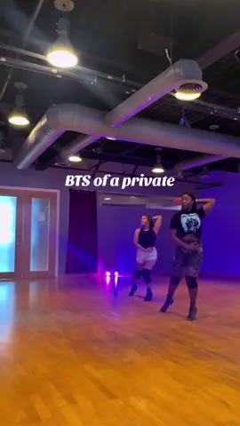 Learned the choreo in an hour ✨  Booking 1:1’s are NECESSARY as a dancer. Gives an opportunity to focus on things and ask as many questions as possible. Hard to do that during a full class sometimes lol Pushed myself and the work is paying off ❤️ #dancer #dancestudio #choreographer #choreography #danceteacher #goodvibes #goodenergy #danceislife #dancestudio #dance #choreo #danceroutine #passion #1stlove #dancing