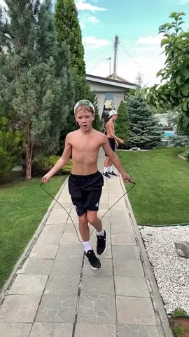 #jiujitsu #mma #UFC #sport #fighter #mmagirls #kidsoftiktok #muaithai #boxing #taekwondo #judo #karate #capoeria #kungfu #shaolin #kyokushinkai #pando #somo #taichi #wushu #gymnastics #football #Fitness #budybulding 