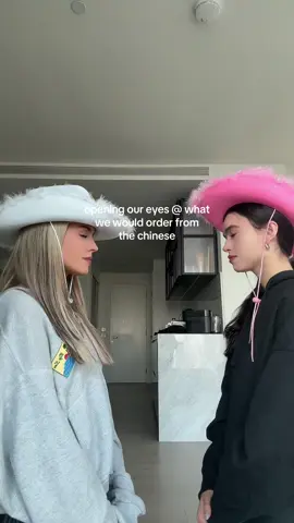 👁️👄👁️