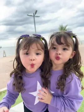 Mis lindas muchachitas 😍♥️ #gemelas #twins #girls #prettygirl #f #fyp #lindamuchachita #twinsgirl #twinsbaby 