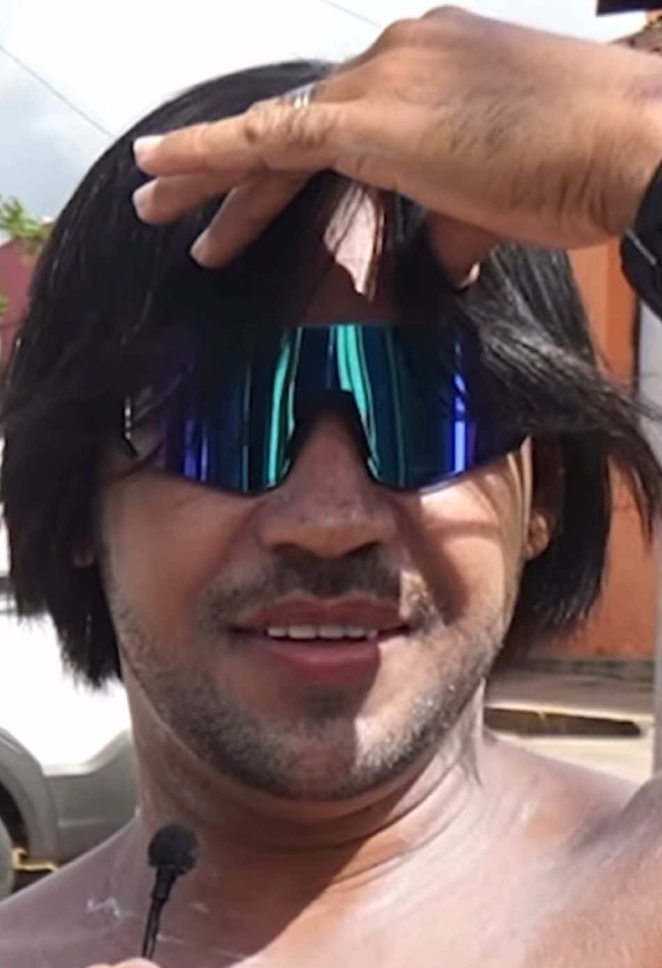 Estamos ao vivo aqui #mizael #humortiktok #engracado #entrevista #risostiktok #pegadinha #humor #vaiprofycaramba #foryoupage #pov #advogado #humorista #pov 