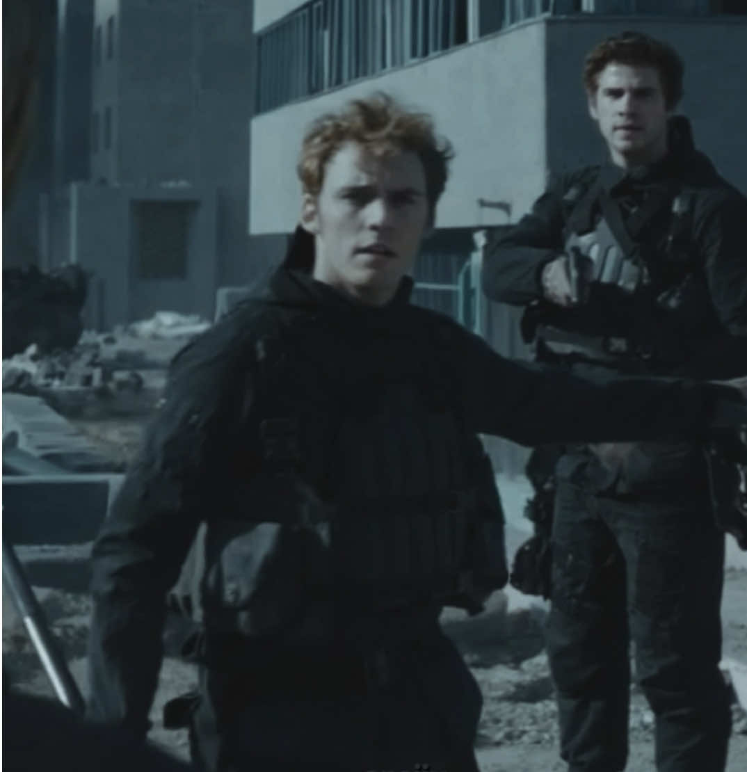 #finnickodair || his death was so unnecessary!! It’s lowky off beat but it’s okay , crds : k4tp1ss || @Lexi || #finnickodairedit #edit #moots? #hungergames #hungergamesedit #fyp #dontflop #blowup #viral #unflop #zyxcba #4u #dontletthisflop #thehungergames 